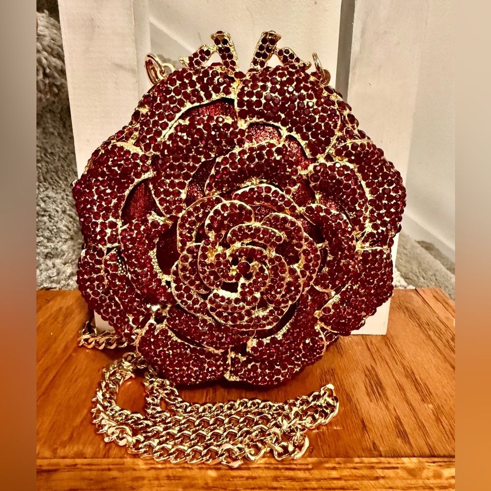 Elegant Red Rose Mini Bag two different size chains. NWT